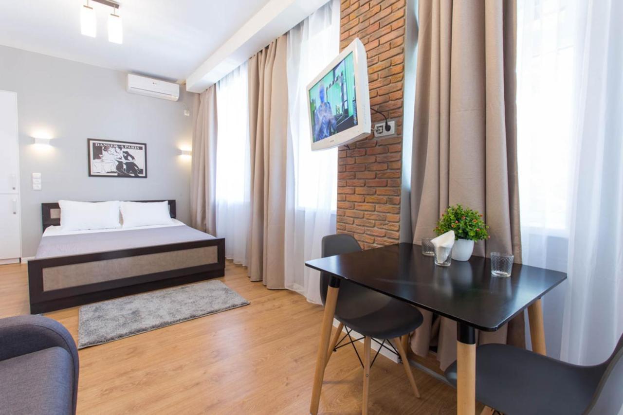 Modern Studio Beside Metro Yaroslava Mudroho, Universytet - Chernyshevska Str 95-7 Charkov Exteriér fotografie