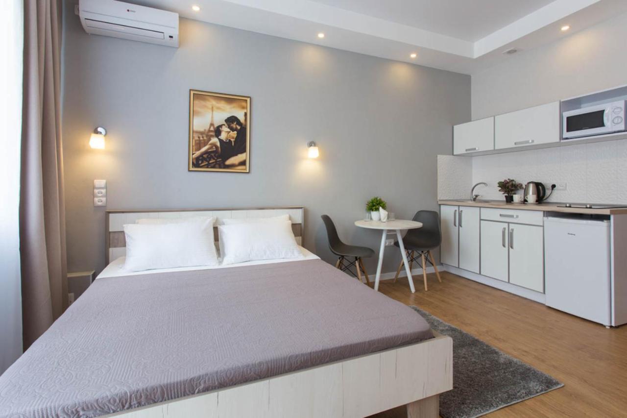 Modern Studio Beside Metro Yaroslava Mudroho, Universytet - Chernyshevska Str 95-7 Charkov Exteriér fotografie