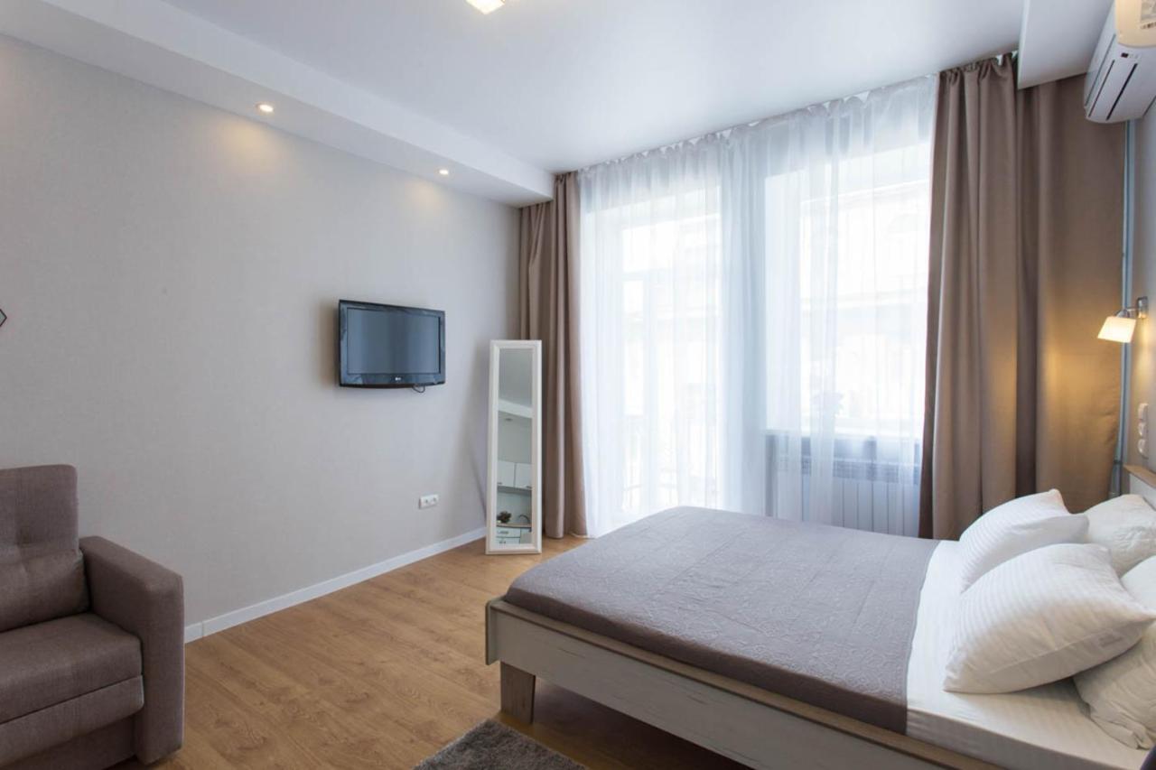 Modern Studio Beside Metro Yaroslava Mudroho, Universytet - Chernyshevska Str 95-7 Charkov Exteriér fotografie