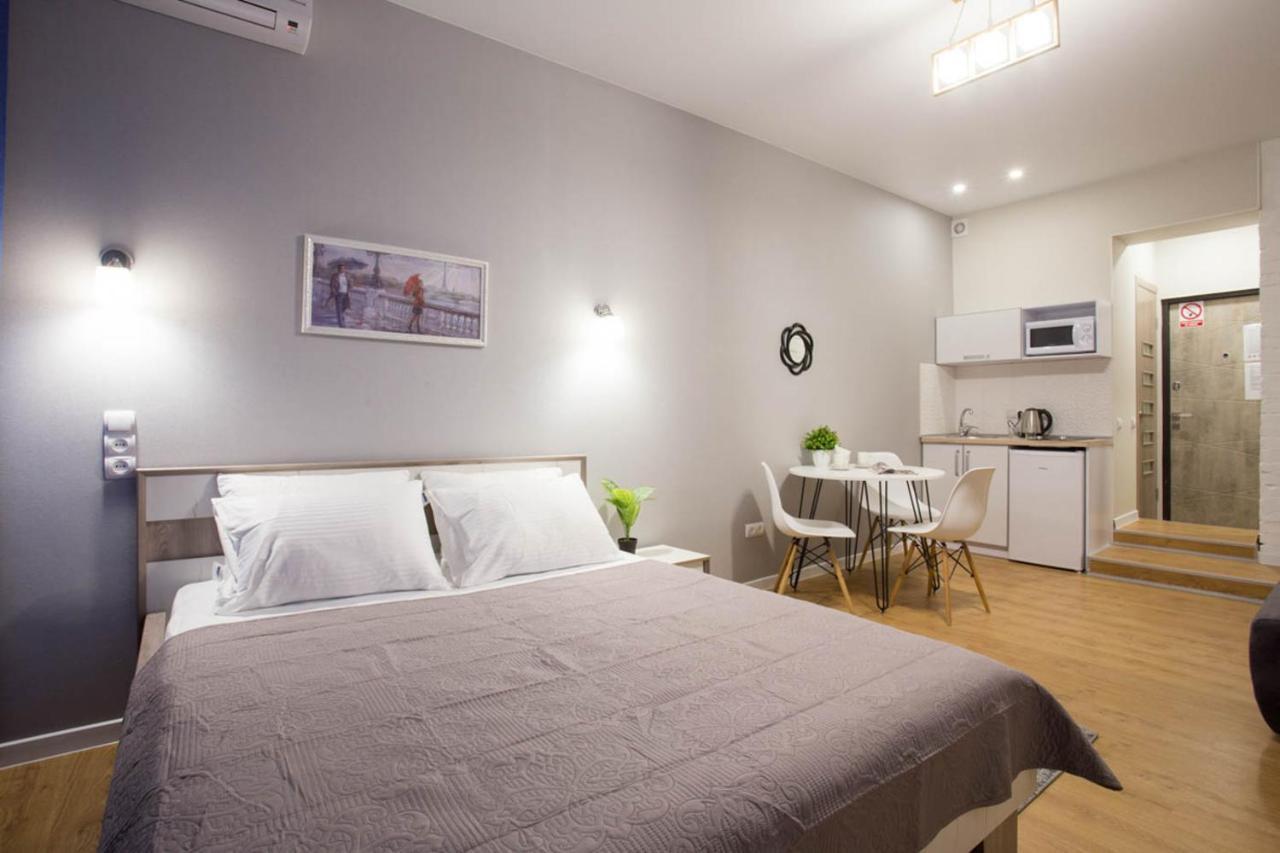 Modern Studio Beside Metro Yaroslava Mudroho, Universytet - Chernyshevska Str 95-7 Charkov Exteriér fotografie