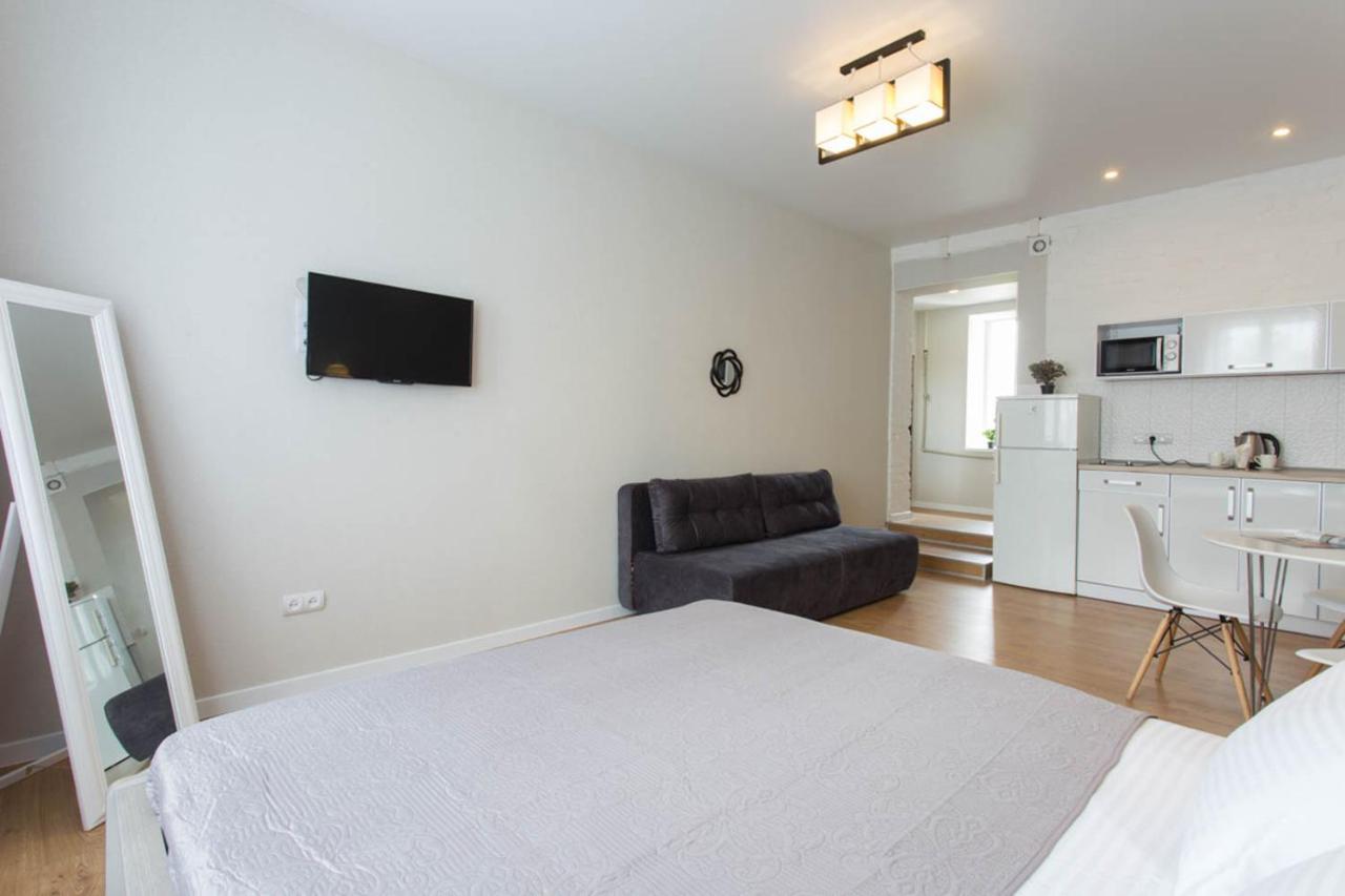 Modern Studio Beside Metro Yaroslava Mudroho, Universytet - Chernyshevska Str 95-7 Charkov Exteriér fotografie