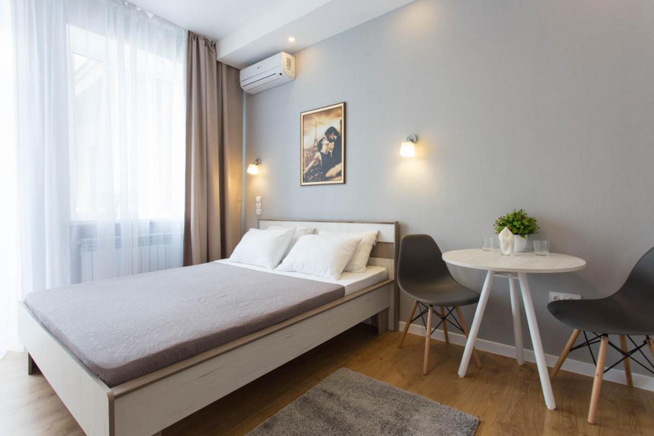 Modern Studio Beside Metro Yaroslava Mudroho, Universytet - Chernyshevska Str 95-7 Charkov Exteriér fotografie