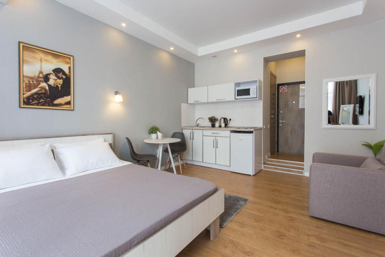 Modern Studio Beside Metro Yaroslava Mudroho, Universytet - Chernyshevska Str 95-7 Charkov Exteriér fotografie