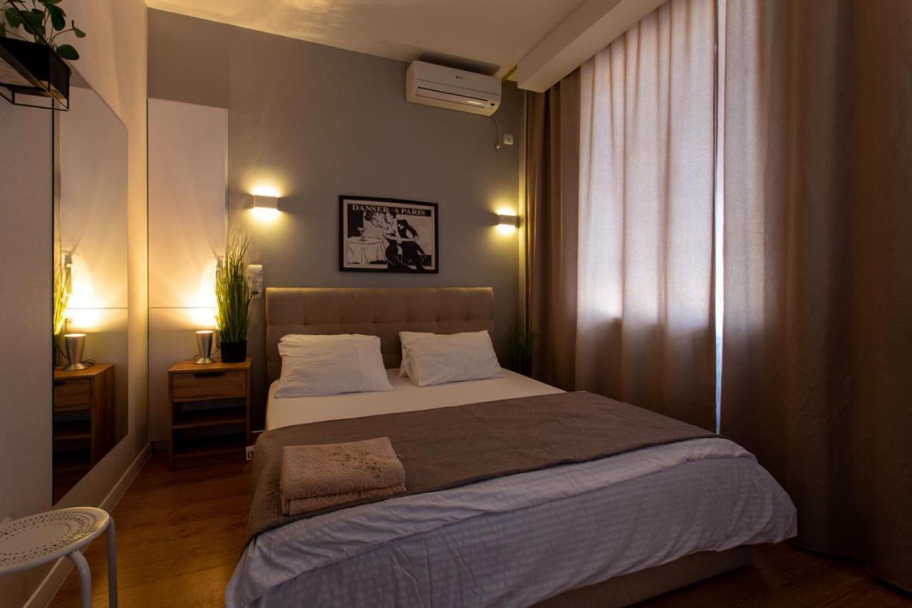 Modern Studio Beside Metro Yaroslava Mudroho, Universytet - Chernyshevska Str 95-7 Charkov Exteriér fotografie