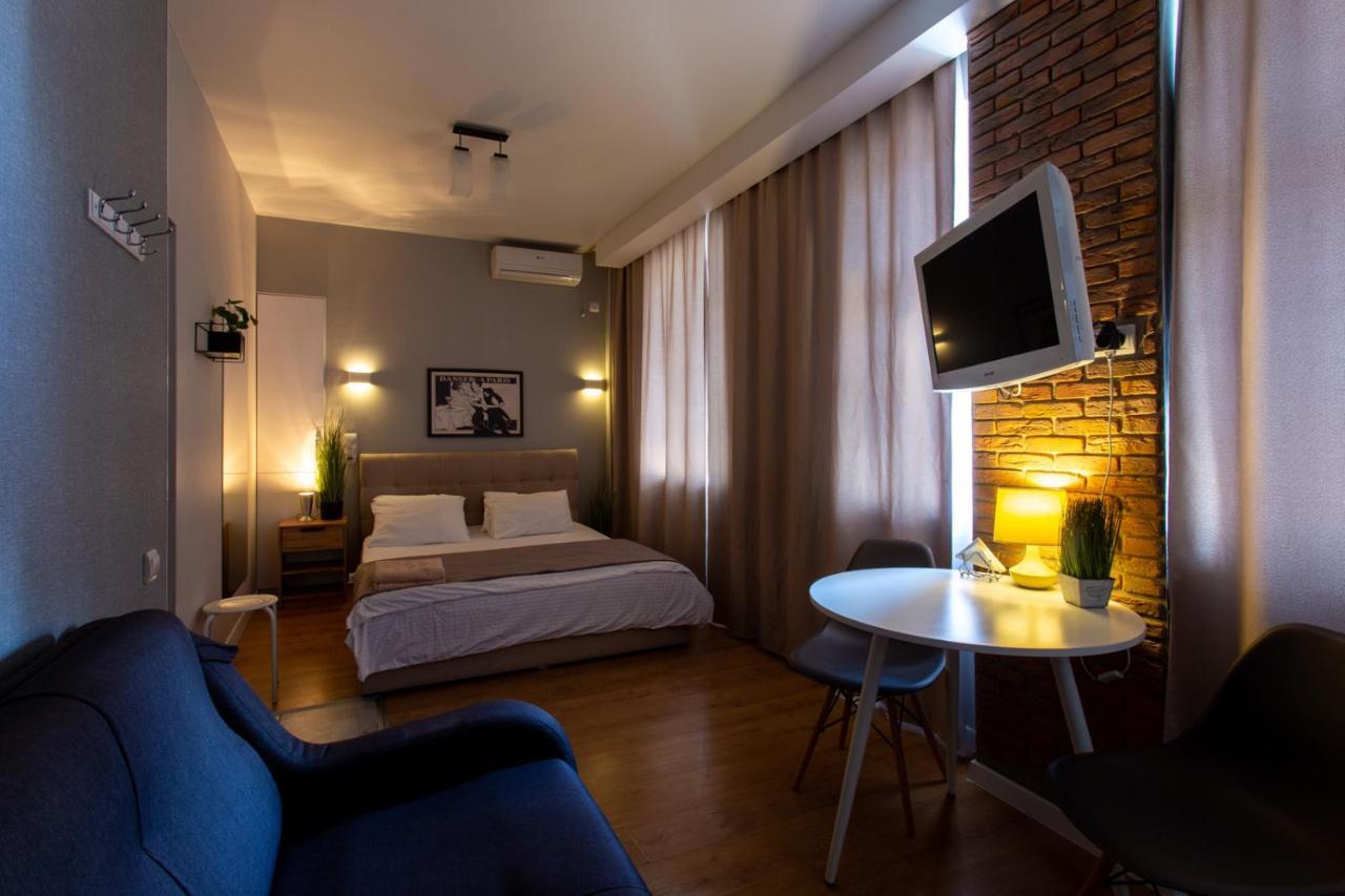 Modern Studio Beside Metro Yaroslava Mudroho, Universytet - Chernyshevska Str 95-7 Charkov Exteriér fotografie