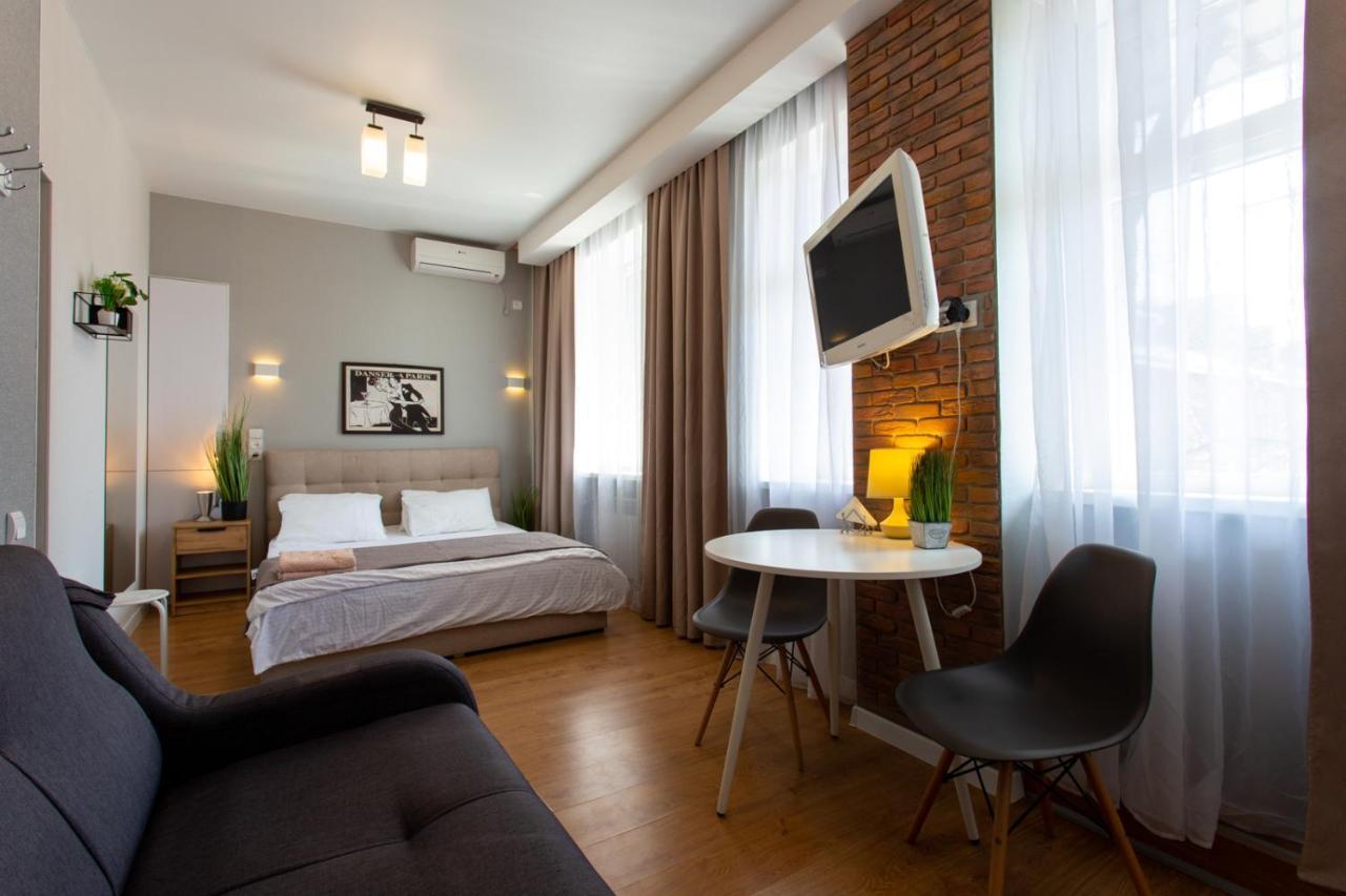 Modern Studio Beside Metro Yaroslava Mudroho, Universytet - Chernyshevska Str 95-7 Charkov Exteriér fotografie